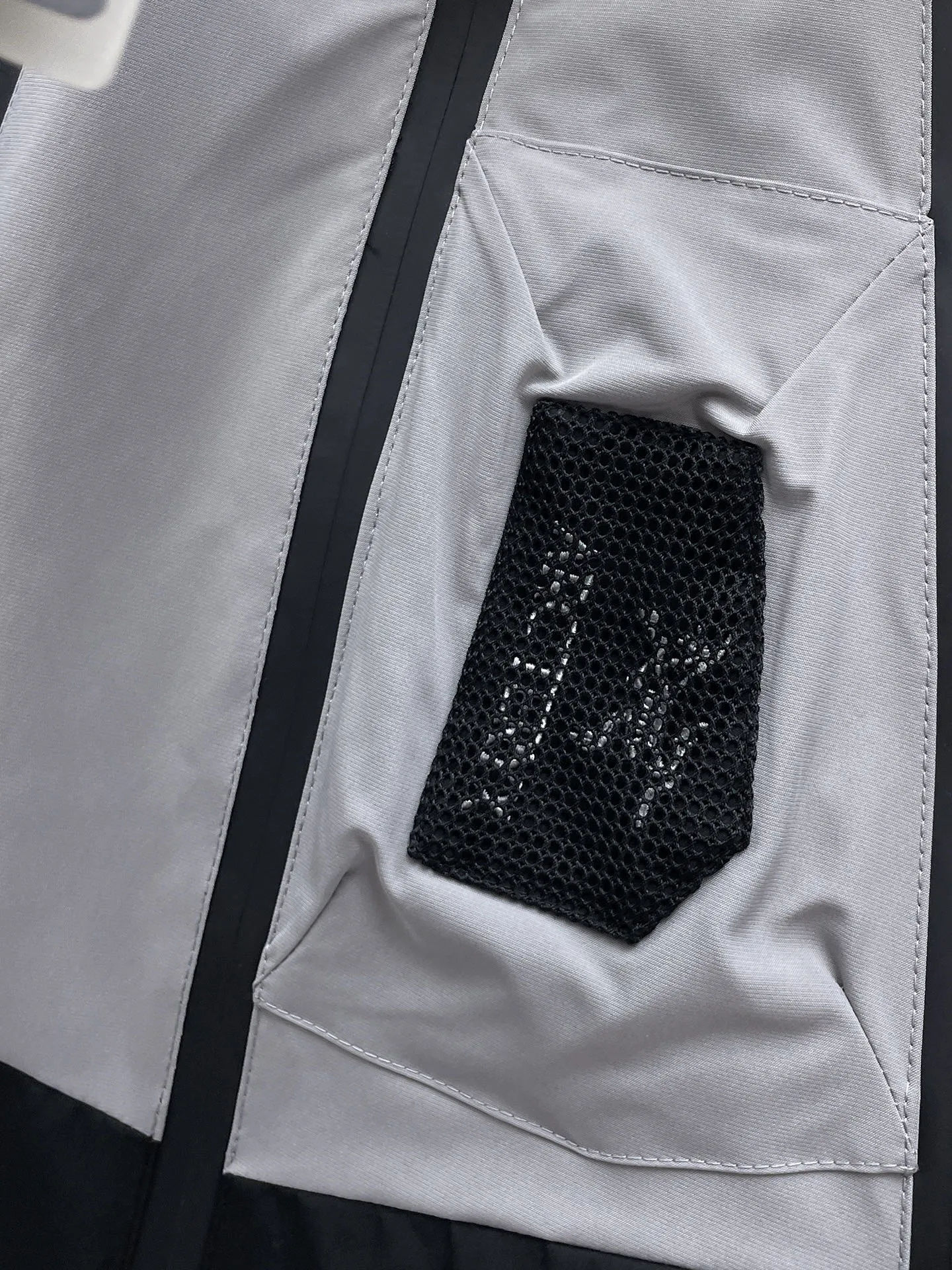 Same Style， ， ！2026 New Arrival ，Original Premium ！ Breathable ， ， ， Quality。 ！ ， ！Sizes：M～3XL